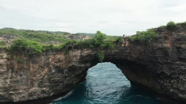 Broken Beach Boltíves Alagútja Bali — Stock videók