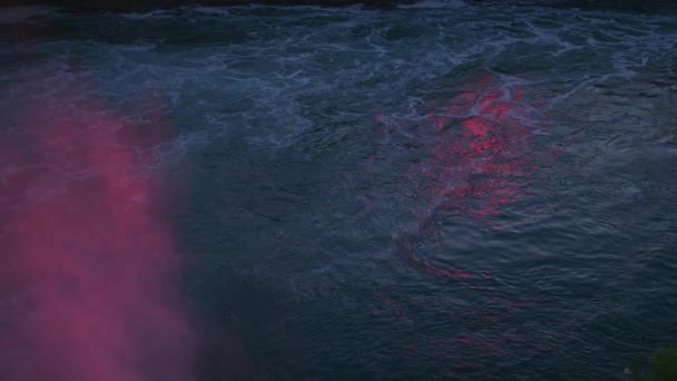 Het Wateroppervlak Bij Niagara Watervallen — Stockvideo