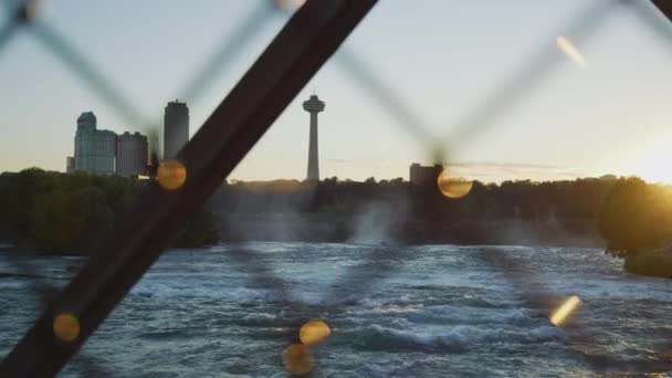 Niagara Falls Ontario Gezien Vanaf Een Brug — Stockvideo