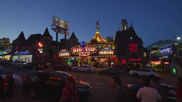 Walking Driving Clifton Hill Nighttime Niagara Fall — Stock video