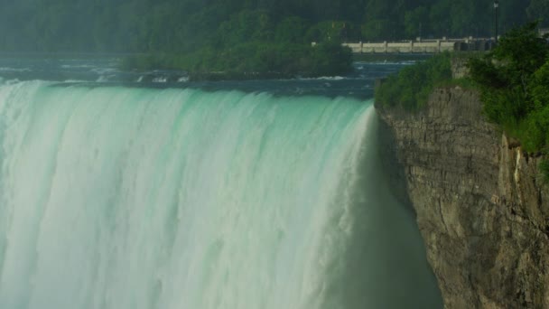 Das Schäumende Wasser Der Niagarafälle — Stockvideo