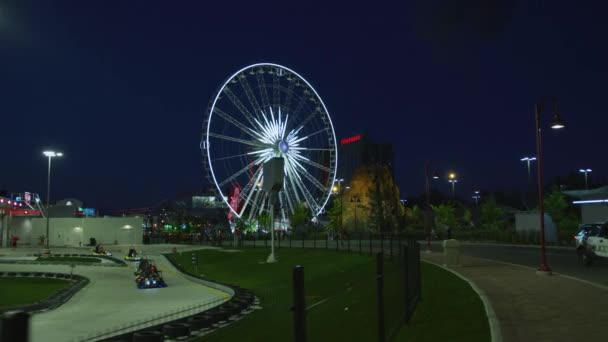 Skywheel Cerca Niagara Speedway Por Noche — Vídeos de Stock