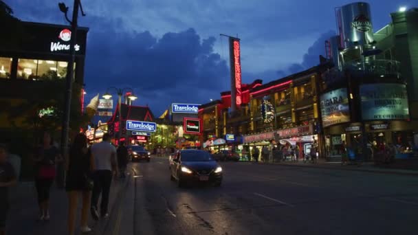 Walking Driving Clifton Hill Niagara Falls — Stockvideo