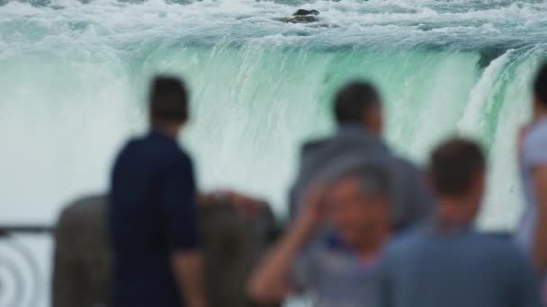 Niagara Vízesés Turistái — Stock videók