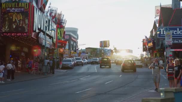 Evening View Clifton Hill Niagara Falls — Stock video