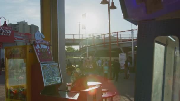 Gente Esperando Una Cola Niagara Speedway — Vídeos de Stock