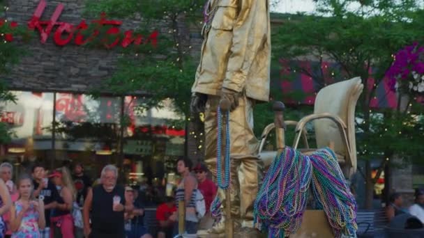Lebende Statue Auf Clifton Hill Niagarafälle — Stockvideo