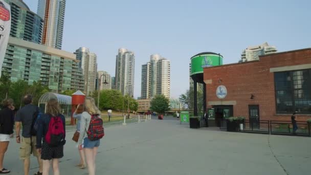 Steam Whistle Brewing Torre Agua Roundhouse Park — Vídeo de stock