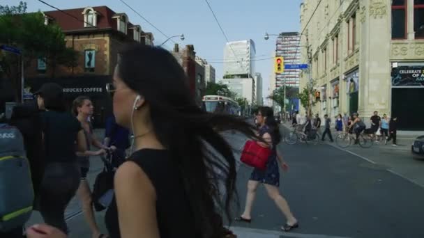 Intersection Queen Street John Street — Stock Video