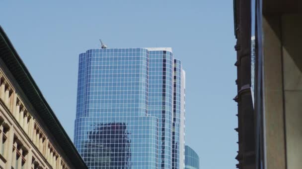 Σύγχρονος Ουρανοξύστης Στην Οδό Yonge Στο Τορόντο — Αρχείο Βίντεο