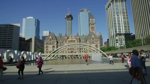 Nathan Phillips Square Toronto — Stockvideo