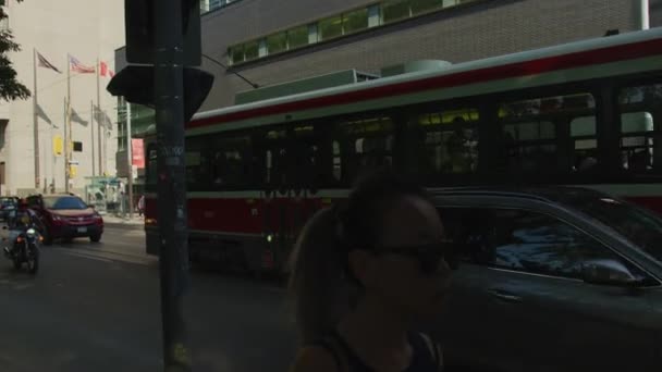 Drapacze Chmur Widziane Queen Street East Toronto — Wideo stockowe