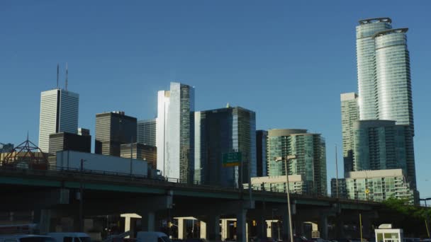 토론토에 가드너 고속도로 — 비디오