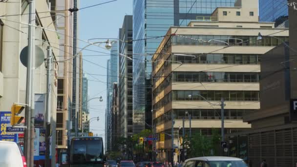 Bovengrondse Hoogspanningsleidingen Voor Een Tramsysteem Toronto — Stockvideo