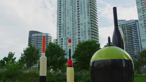 Wolkenkratzer Der Nähe Des Canoe Landing Park Toronto — Stockvideo