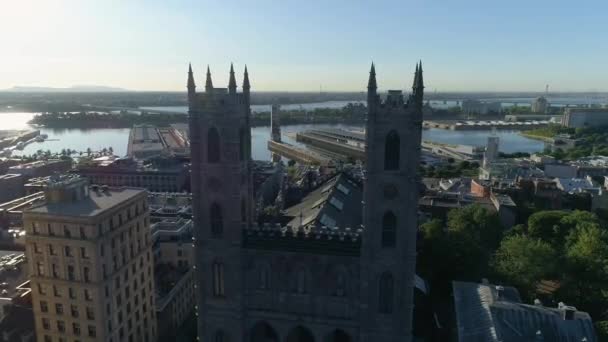 Flygfoto Notre Dame Basilica Montreal — Stockvideo