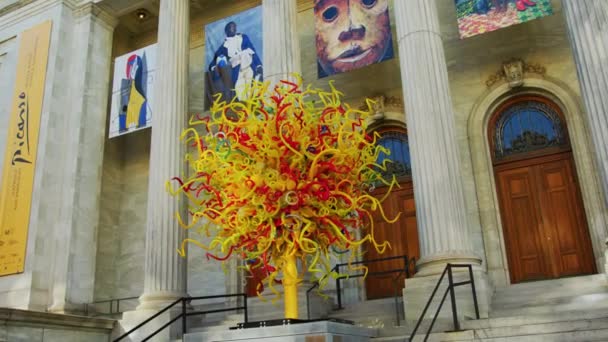Montreal Güzel Sanatlar Müzesi Nde Cam Güneş Heykeli — Stok video