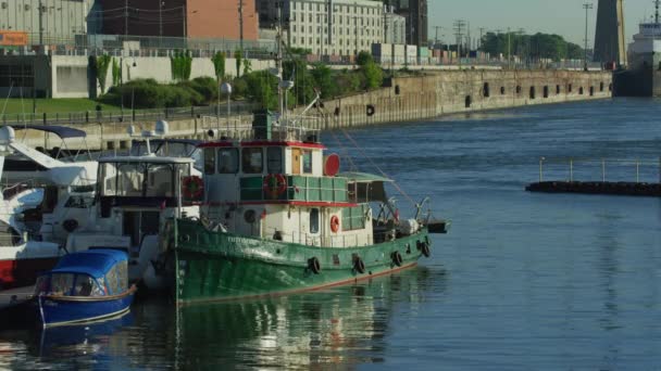 Barcos Anclados Puerto — Vídeos de Stock