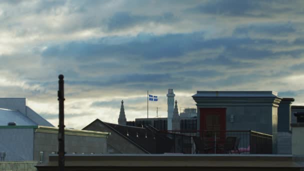 ケベックと建物の旗 — ストック動画