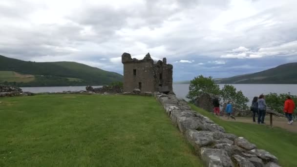Grant Tower Och Loch Ness — Stockvideo