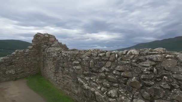 Vieux Murs Pierre Sur Rive Loch Ness — Video