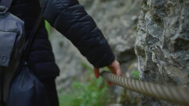 Hiking Trail Safety Rope — Stock Video