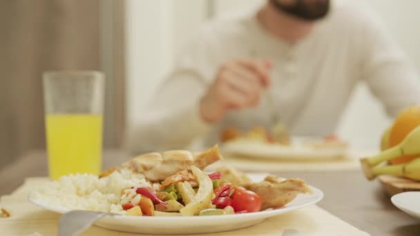 Plate Chicken Vegetables Rice — Stock Video