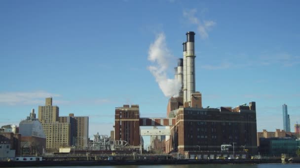 Fabrik Flussufer New York Usa — Stockvideo