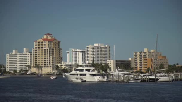 Buildings Middle River — Stock Video