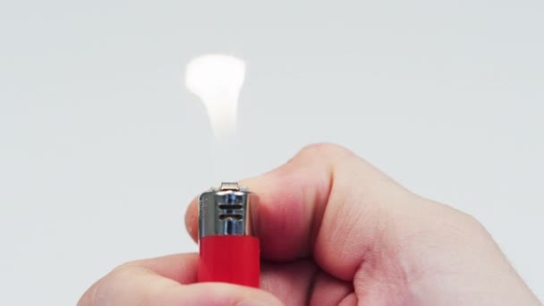 Close Hand Igniting Lighter — Vídeo de stock