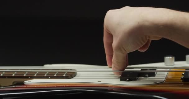 Fingers Strumming Electric Guitar — Αρχείο Βίντεο