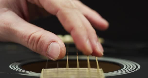 Extreme Close Fingers Strumming Strings — Video Stock