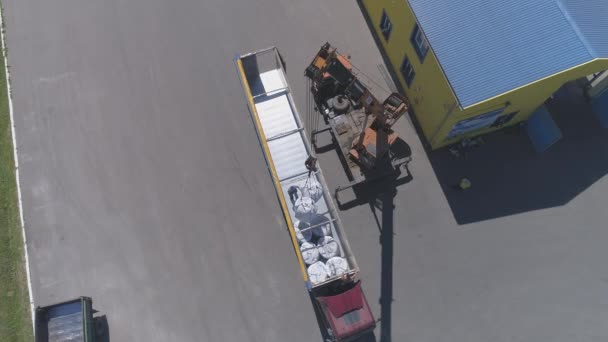 Αεροφωτογραφία Σάκου Φόρτωσης Γερανού Φορτηγό — Αρχείο Βίντεο