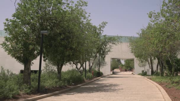 Alley Και Πύλη Στο Yad Vashem — Αρχείο Βίντεο