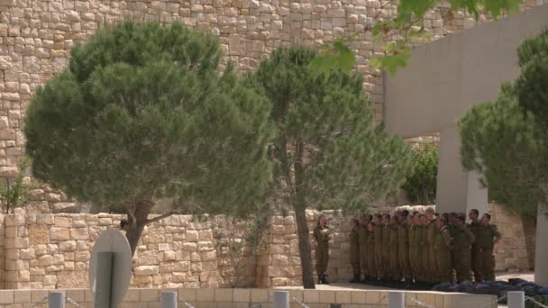 Soldaten Der Holocaust Gedenkstätte Yad Vashem — Stockvideo