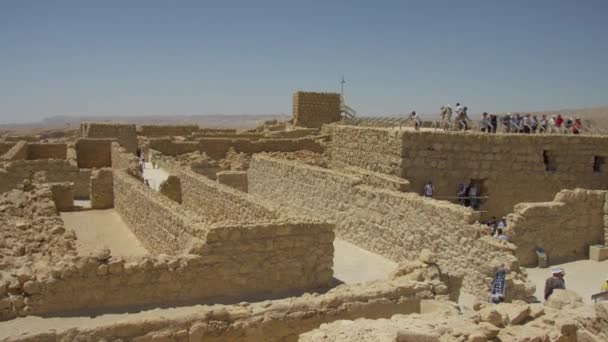 Pessoas Andando Visitando Masada — Vídeo de Stock