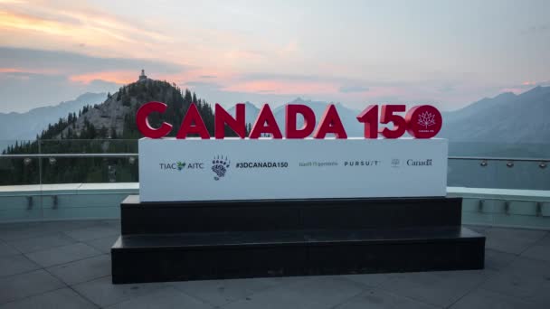 Timelapse Canadá 150 Firmar Sky Bistro — Vídeos de Stock