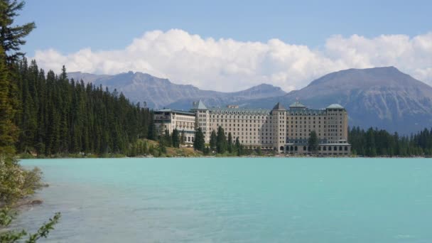 Chateau Lake Louise Banff Nationaal Park — Stockvideo