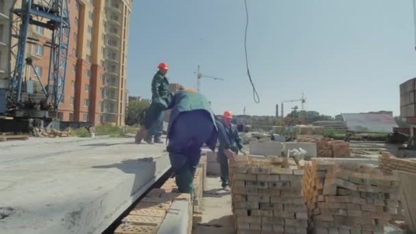 Trabalhadores Num Estaleiro — Vídeo de Stock