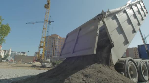 Dumping Ciężarówka Rozładunku Balastu — Wideo stockowe