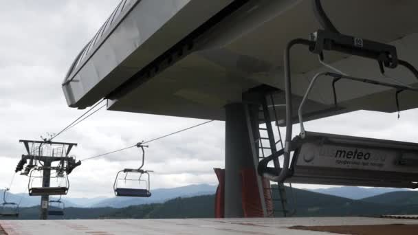 Télésièges Passant Par Terminal — Video