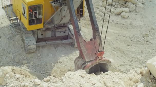 Vista Piedra Carga Excavadora — Vídeo de stock