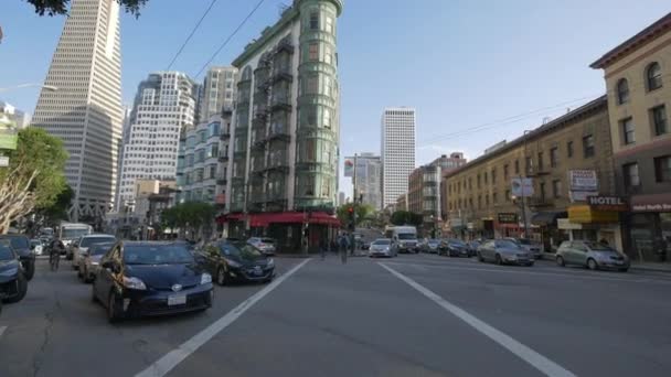 Cars Waiting Boulevard — Stock Video