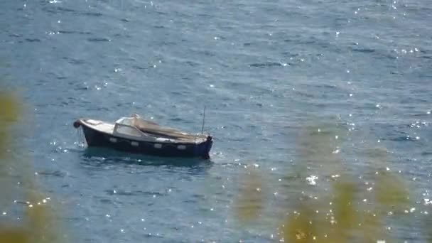 Barco Flutuante Mar — Vídeo de Stock