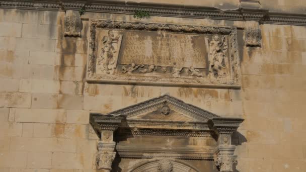 Inscrição Acima Entrada Igreja São Salvador — Vídeo de Stock