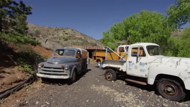 Camions Abandonnés Ville Fantôme — Video