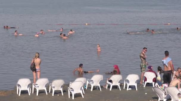 Pessoas Que Tomam Banho Mar Morto — Vídeo de Stock