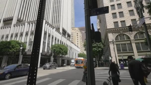 Bajo Ángulo Torres Una Calle Los Ángeles — Vídeo de stock