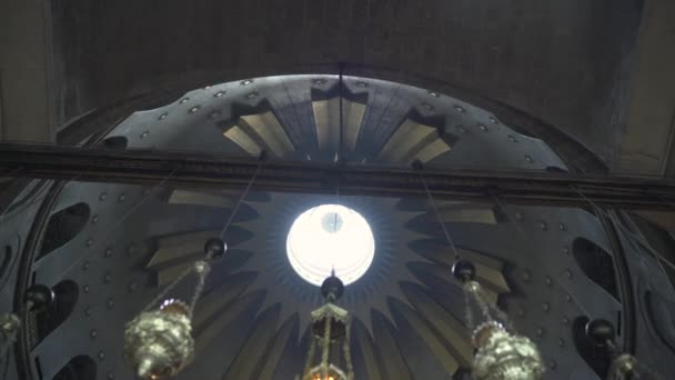 Lage Hoek Van Het Plafond Van Kerk Van Opstanding — Stockvideo