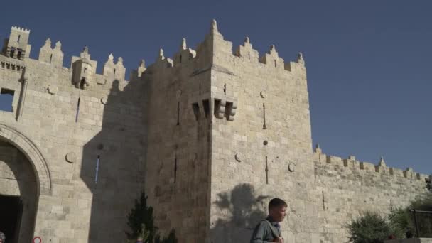 大马士革门顶部的左边 耶路撒冷 — 图库视频影像